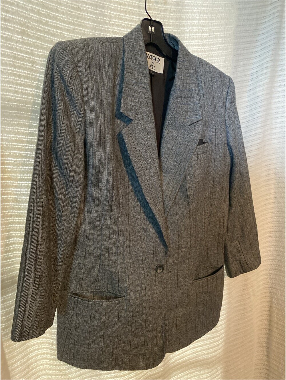 Kasper Women’s Gray Blazer Sz. 12. Black Lining